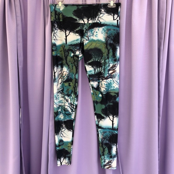 Onzie Dark Forest Leggings - Picture 1 of 4